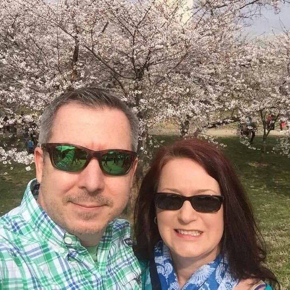 Meet your Posher, Renee - Picture 1 of 3